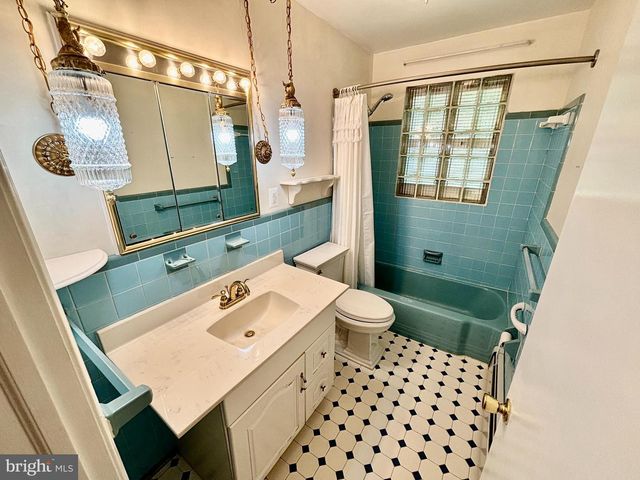 9682 CHARLES ST, La Plata, MD 20646