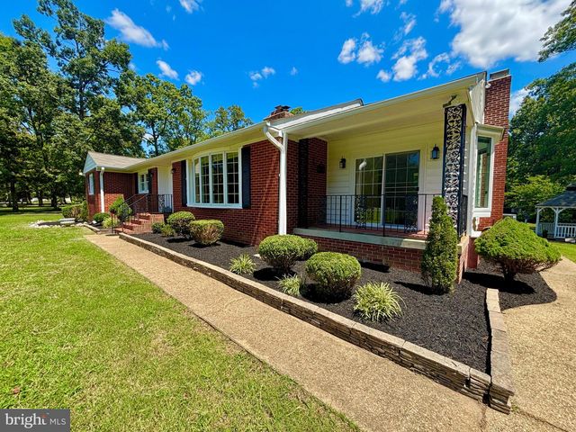 9682 CHARLES ST, La Plata, MD 20646