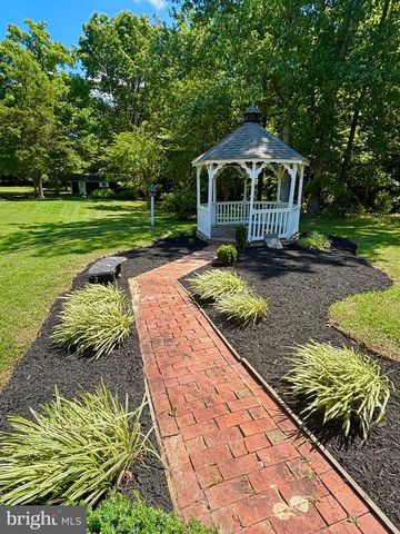 9682 CHARLES ST, La Plata, MD 20646