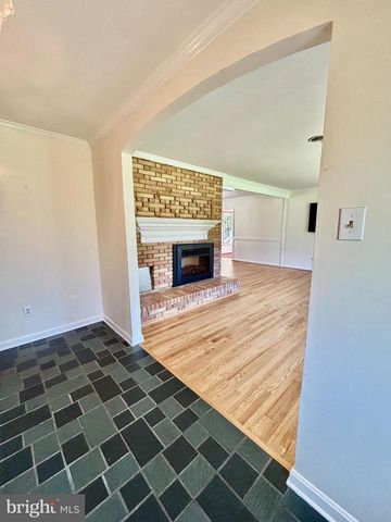 9682 CHARLES ST, La Plata, MD 20646