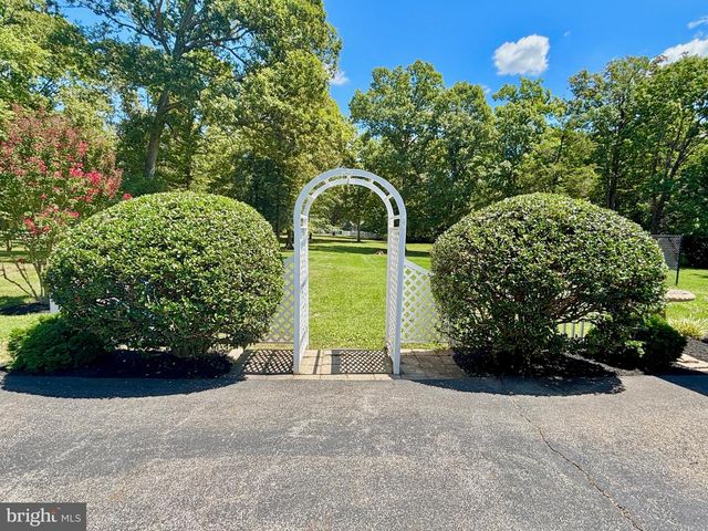 9682 CHARLES ST, La Plata, MD 20646
