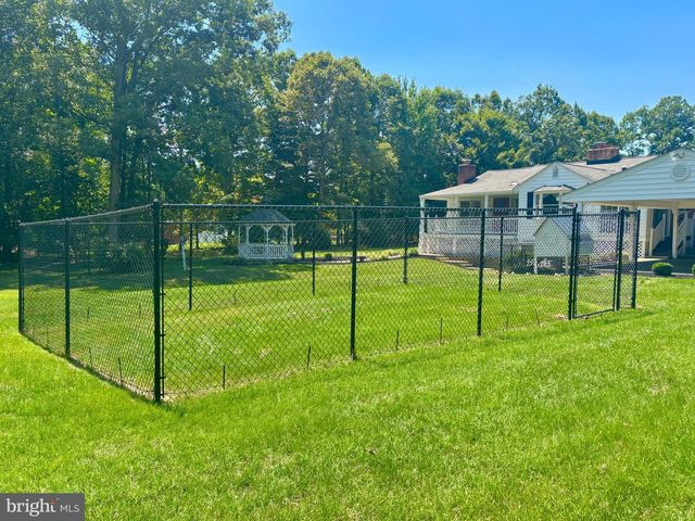 9682 CHARLES ST, La Plata, MD 20646