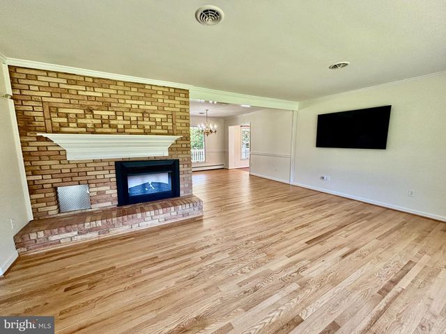9682 CHARLES ST, La Plata, MD 20646