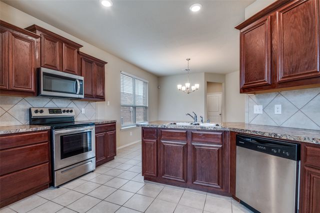 345 Allerton Mews, Lancaster, TX 75146