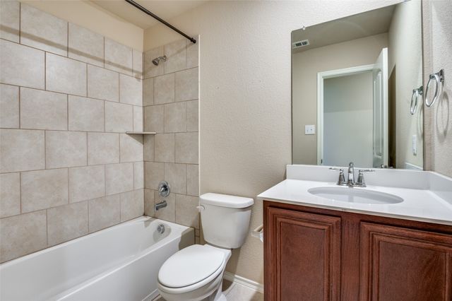 345 Allerton Mews, Lancaster, TX 75146