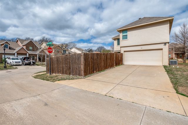345 Allerton Mews, Lancaster, TX 75146