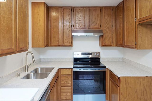 67 Glenwood, Hercules, CA 94547