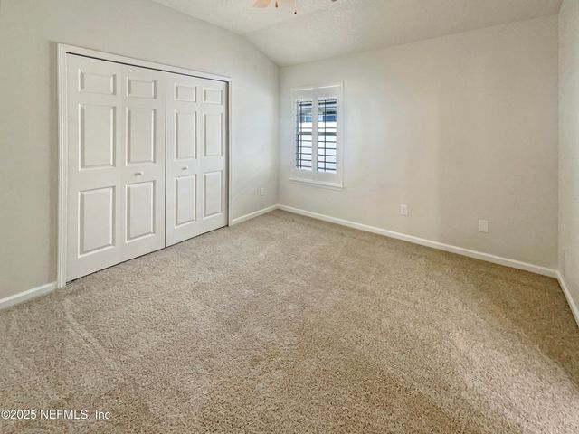 680 LADY LAKE Road W, Jacksonville, FL 32218
