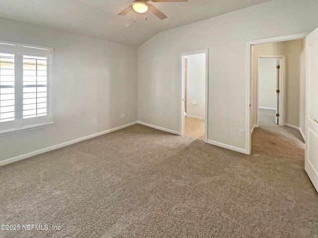 680 LADY LAKE Road W, Jacksonville, FL 32218