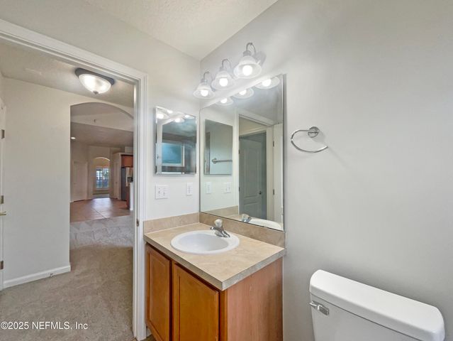 680 LADY LAKE Road W, Jacksonville, FL 32218