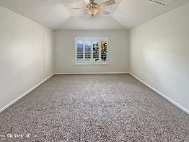 680 LADY LAKE Road W, Jacksonville, FL 32218