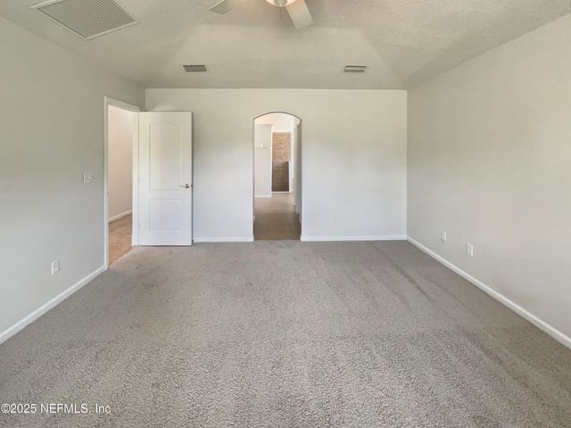 680 LADY LAKE Road W, Jacksonville, FL 32218