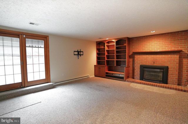 71 OBSIDIAN DRIVE, Chambersburg, PA 17202