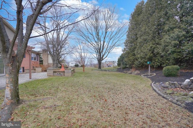 71 OBSIDIAN DRIVE, Chambersburg, PA 17202