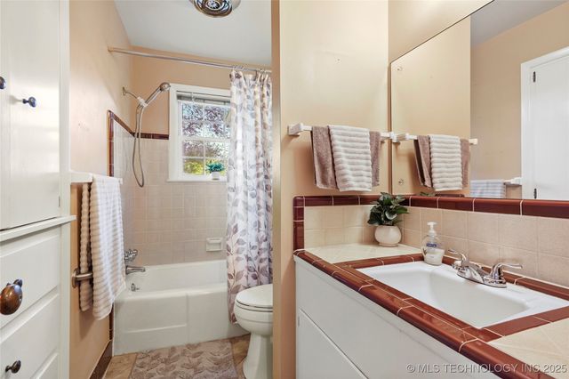 11465 E 4th Place, Tulsa, OK 74128