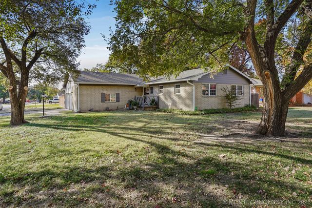 11465 E 4th Place, Tulsa, OK 74128