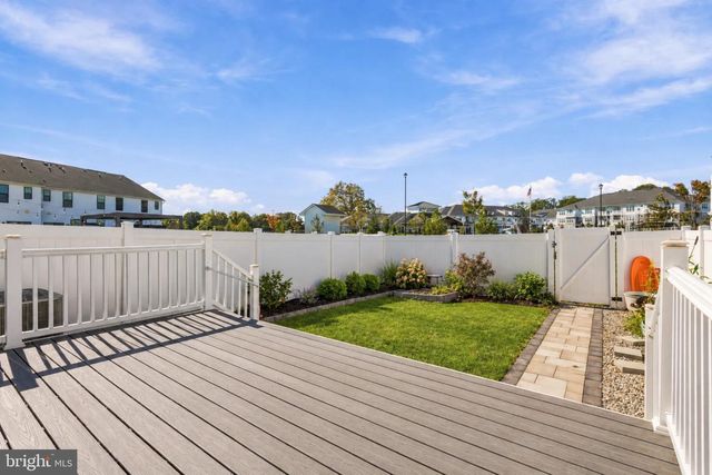 5 BASIL CT, Mount Laurel, NJ 08054