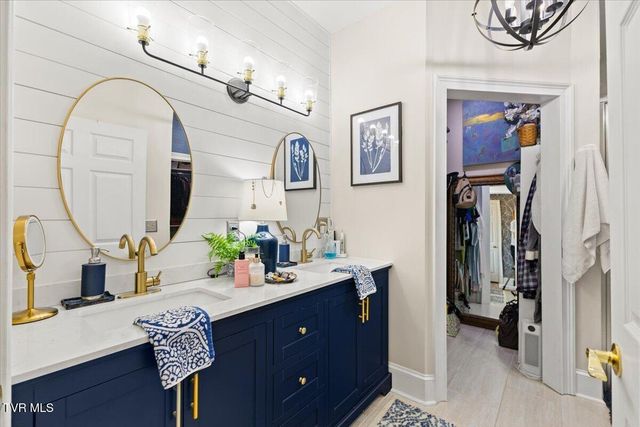 102 Willow Creek Lane, Jonesborough, TN 37659