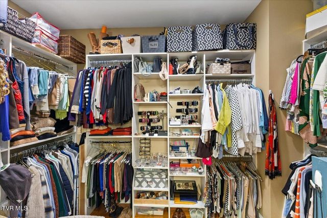 102 Willow Creek Lane, Jonesborough, TN 37659