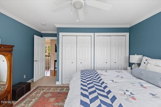 102 Willow Creek Lane, Jonesborough, TN 37659