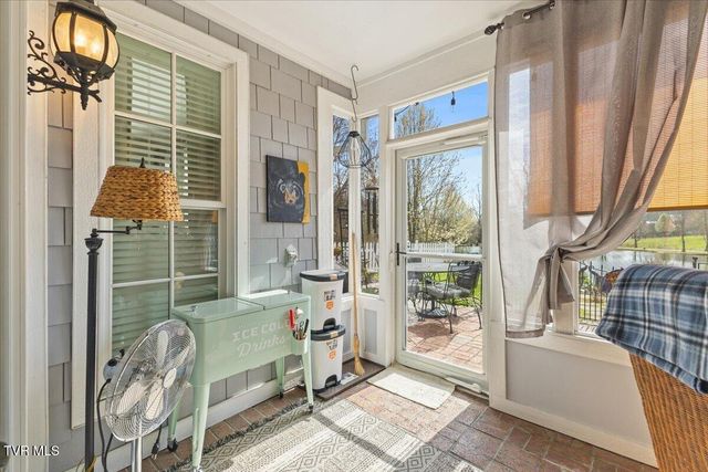 102 Willow Creek Lane, Jonesborough, TN 37659