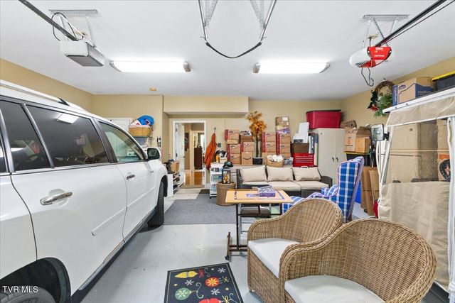 102 Willow Creek Lane, Jonesborough, TN 37659