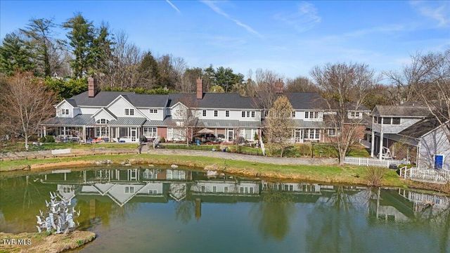 102 Willow Creek Lane, Jonesborough, TN 37659