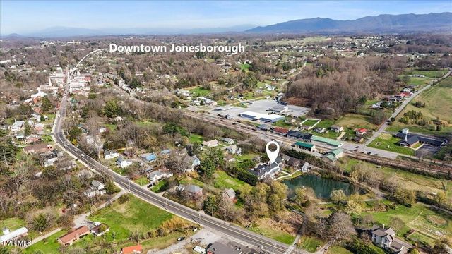 102 Willow Creek Lane, Jonesborough, TN 37659