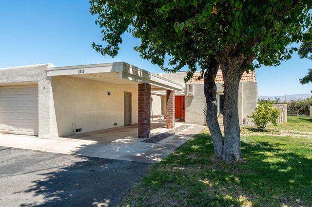 1515 Spyglass Plaza, Palm Springs, CA 92264
