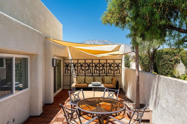 1515 Spyglass Plaza, Palm Springs, CA 92264