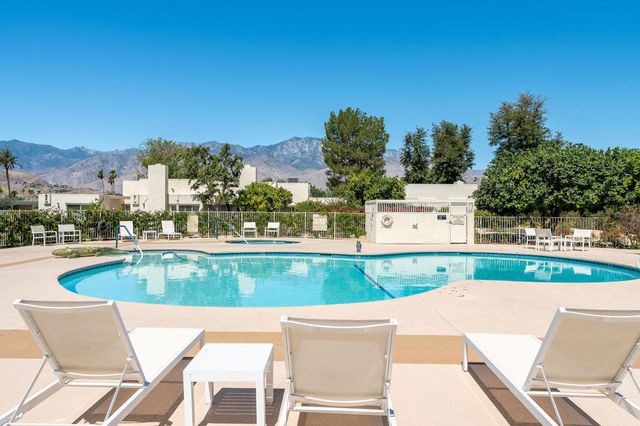 1515 Spyglass Plaza, Palm Springs, CA 92264