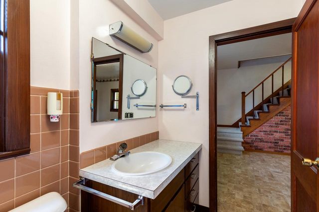 694 Fox Lane, Waterloo, WI 53594