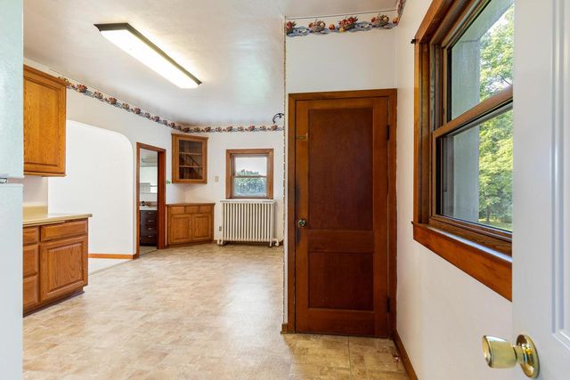 694 Fox Lane, Waterloo, WI 53594