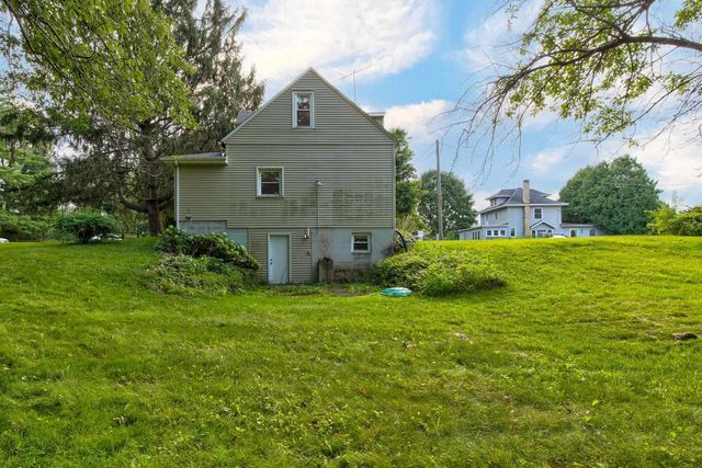 694 Fox Lane, Waterloo, WI 53594