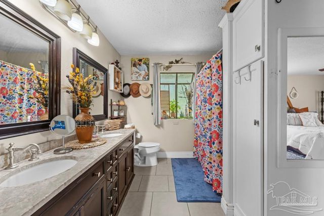 10370 Bowman Ave, Pensacola, FL 32534
