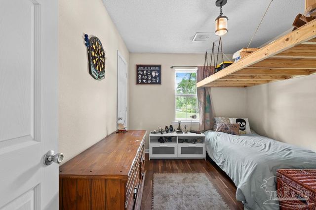 10370 Bowman Ave, Pensacola, FL 32534