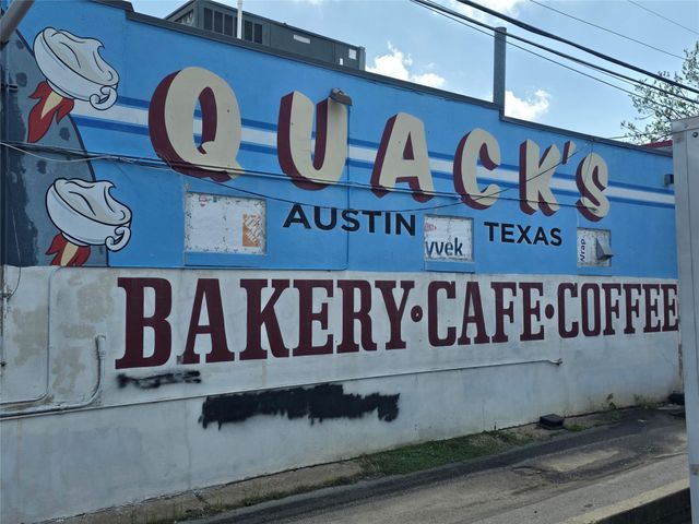 4306 Avenue A 105, Austin, TX 78751