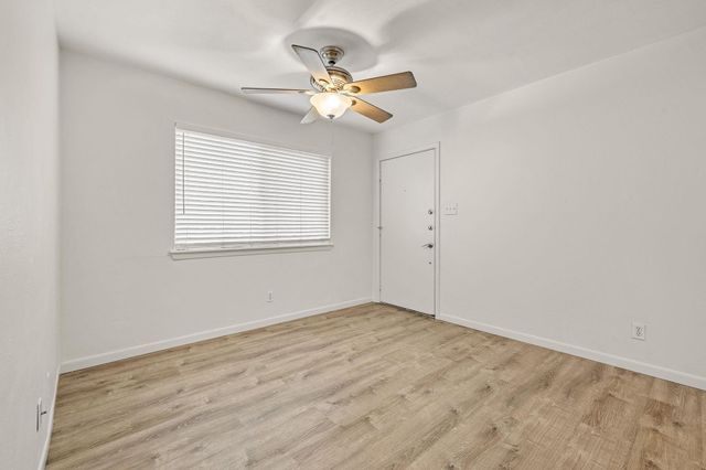 4306 Avenue A 105, Austin, TX 78751