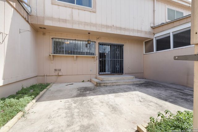 6746 CROWN RIDGE, San Antonio, TX 78239