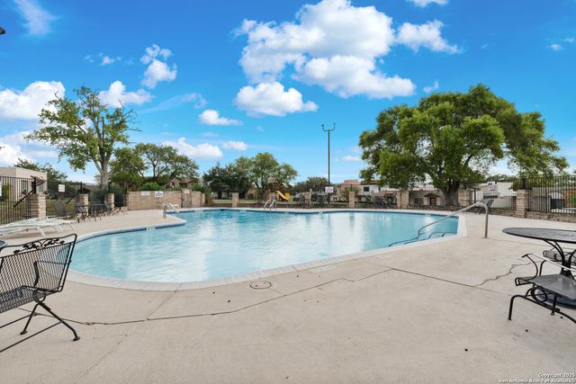 6746 CROWN RIDGE, San Antonio, TX 78239