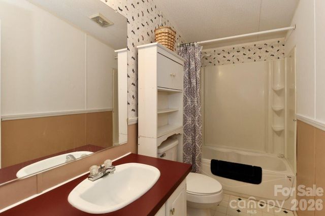 121 Fair Wind Lane, Statesville, NC 28677