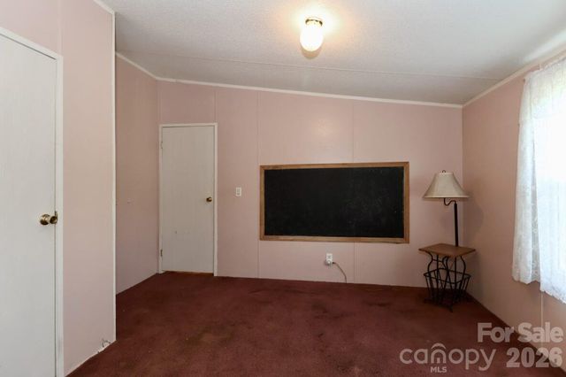121 Fair Wind Lane, Statesville, NC 28677