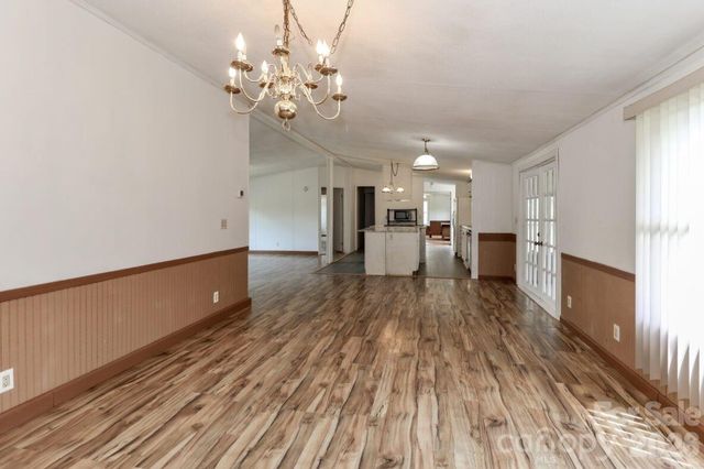 121 Fair Wind Lane, Statesville, NC 28677