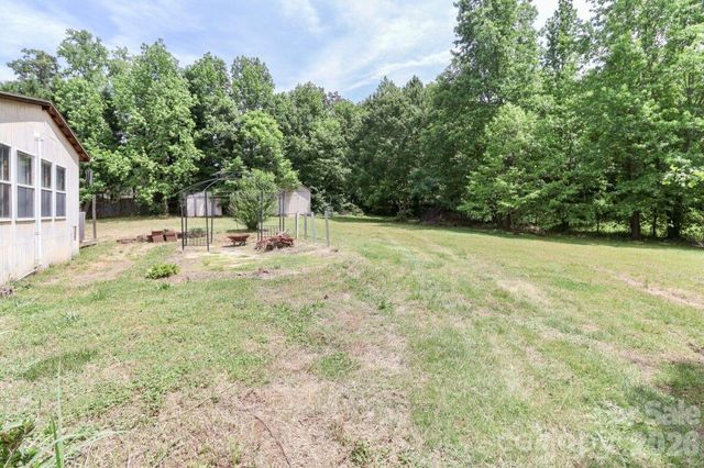 121 Fair Wind Lane, Statesville, NC 28677