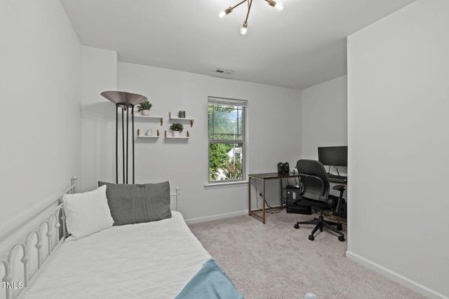 3204 Plaza Place, Raleigh, NC 27612