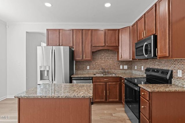 3204 Plaza Place, Raleigh, NC 27612