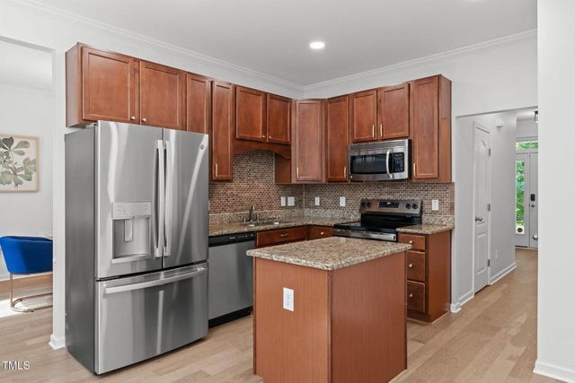 3204 Plaza Place, Raleigh, NC 27612