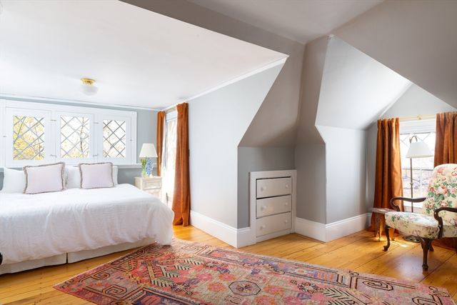 80 Mason Terrace 80, Brookline, MA 02446