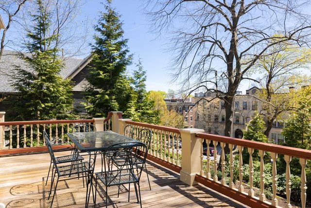 80 Mason Terrace 80, Brookline, MA 02446
