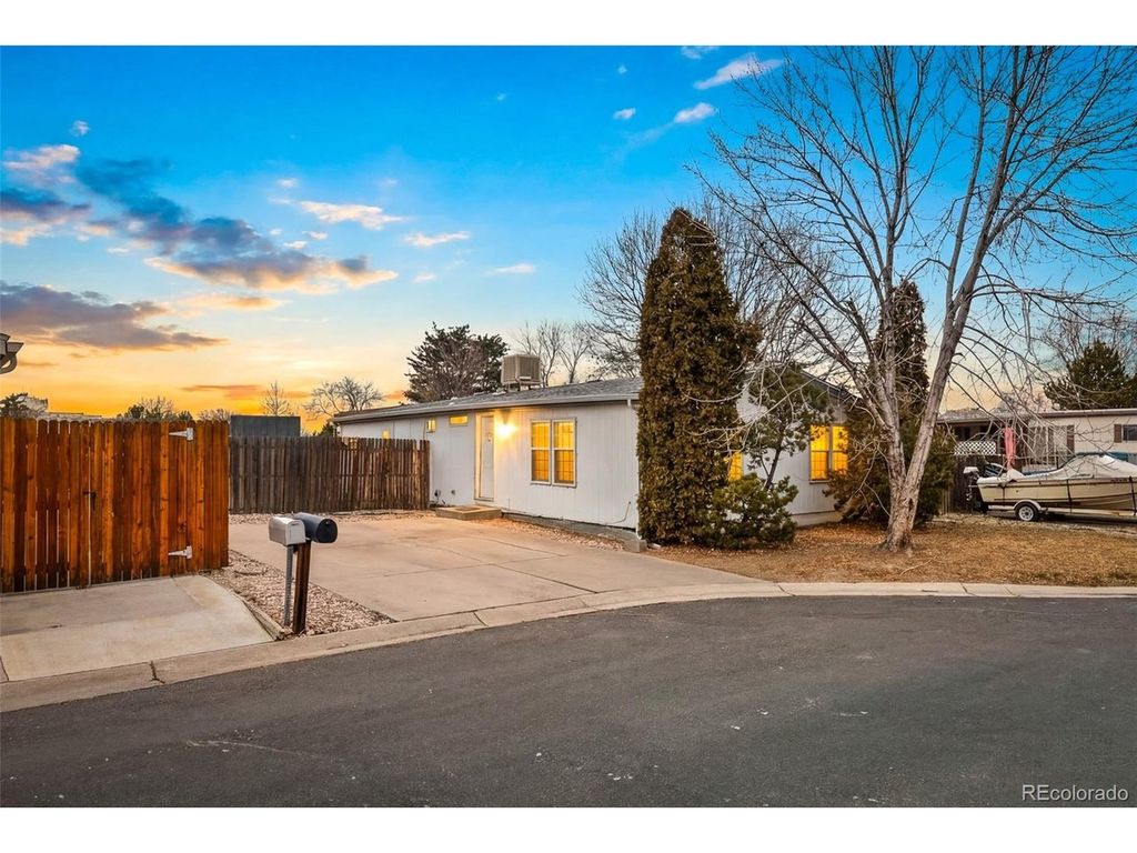 8373 Monroe Cir, Denver, CO 80229